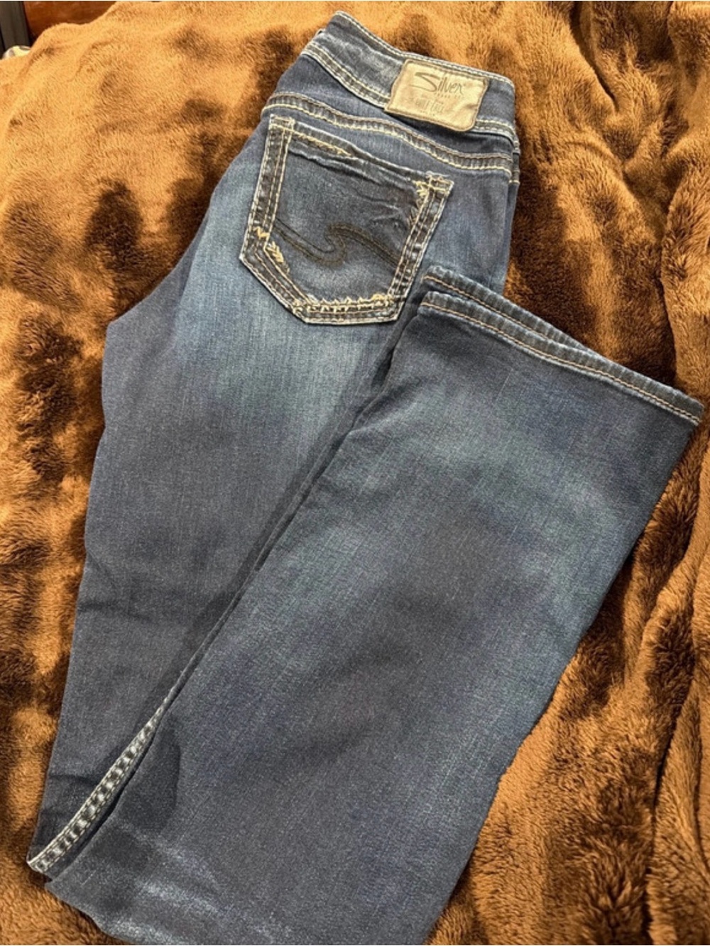 Silver Jeans Women's Bootcut Jeans in Faded Blue Wash